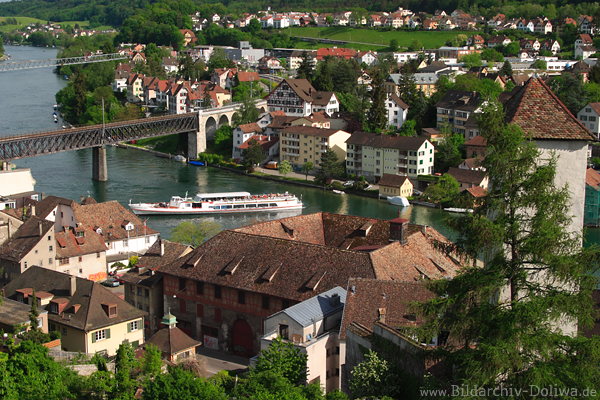 Schaffhausen Rhein Schiff Flussfahrt Stadtufer-Bild Brcken Burgturm Stromblick Foto
