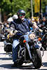 54453_ fr�hliche Biker in Fahrt