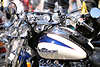 54419_ Motorrad F6C Maschine in Glanz, Biker Foto im Spiegel, Bikefahrer bei MoGo Treffen zum Gottesdienst