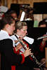 1102572_ Frauen der Musikkapelle Kastelruth Foto Instrumente spielen auf Konzertbühne in Regionaltracht