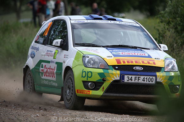 Rallye Polen Trke Burcu Cetinkaya Ford Fiesta auf Schotterpiste Masuren Autorennen