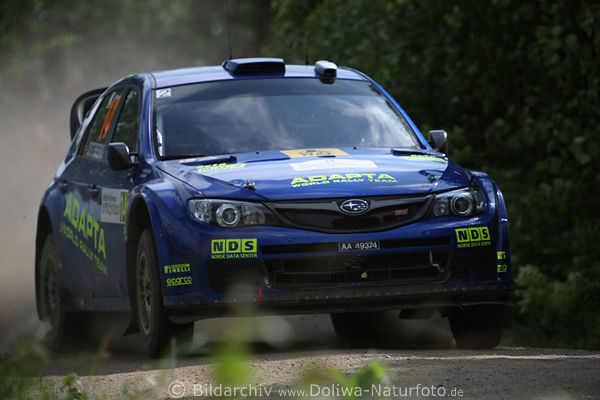 Blauer Subaru von Ostberg & Andersson Aktion Norwegen/Schweden Rally-Team dynamic stockphoto