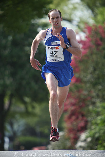 Manuel Meyer MarathonLufer Laufsprung Laufstrecke Laufportrt