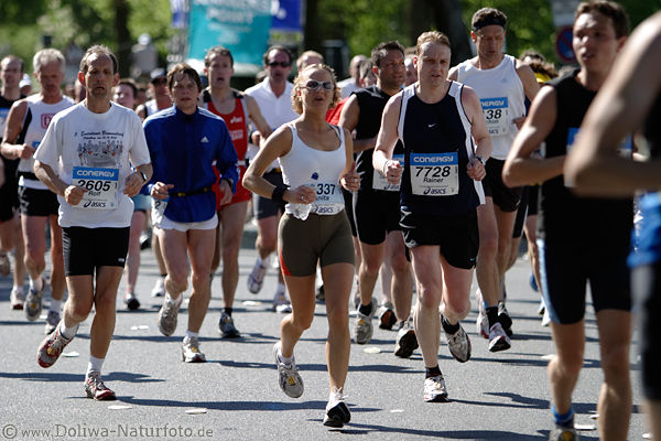 Laufbild Hamburger Marathon Strassenlauf Rennen