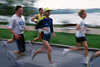 Marathon Lauf Bewegungsspur Geschwindigkeit Läufer am Alstersee Hamburg