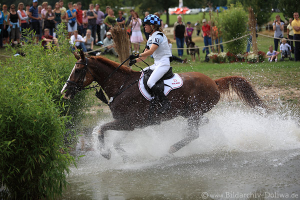 Wasserritt Korycka Malgorzata Pferd Sibbett Reiterin Vielseitigkeit