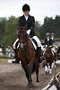 000868_Dressur-Reiterinnen Sportfoto, Mdchen auf Ponys reiten im Parcours Heideblten-Reitturnier in Bispingen