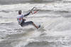 Kitesurfer Wasserfahrt Foto Meerschaum Wellen Surfbrett Spritzer dynamisches Bild