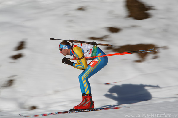 Berezhnoy Oleg Ukrainer und sein Schatten Biathlon Ski Sportbild Poster von Weltcupstrecke