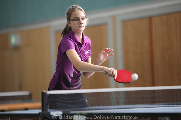 Alina Hoffmann, Tischtennis Mdchen, TTC Blau-Rot Walsrode Spielerin Aktionbild