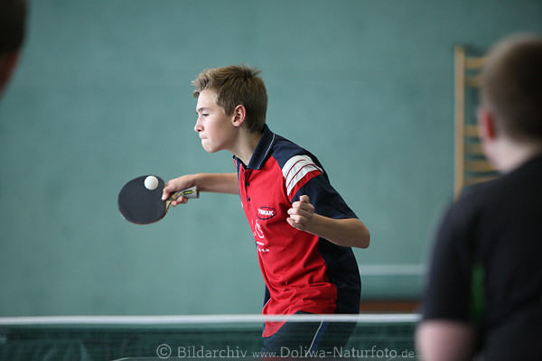 Ballangabe Portrt des Simon Sperlich Kreismeister 2013 in Tischtennis Einzel Schler A Foto