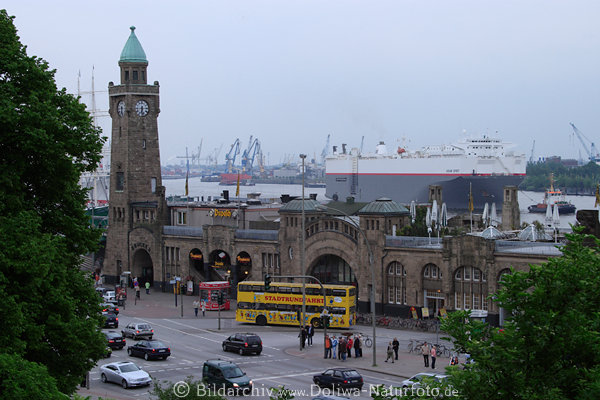 Spirit Hamburg Bild auf Elbe Landungsbrcken Hafen Besuch Flussfahrt mit Schlepper