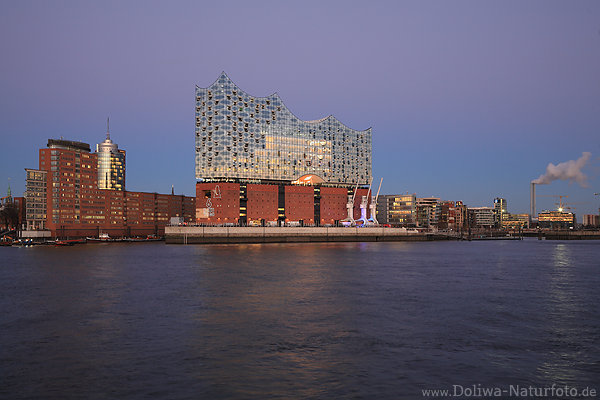 Elbphilharmonie HafenCity Nachtpanorama am Wasser Hamburg 2017 Landschaft