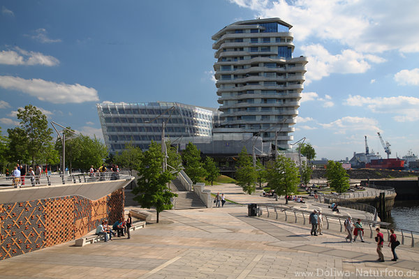 Hamburg MarcoPolo-Terrassen + Tower HafenCity Besucher Erholungssttte Park am Wasser