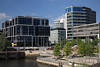 MarcoPolo-Terrassen in Hamburg HafenCity Glashuser Architektur Park Bume am Wasser
