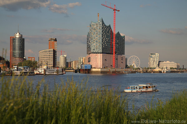 Hamburg Skyline Hochhuser ber Elbe Schiff Wasserlandschaft