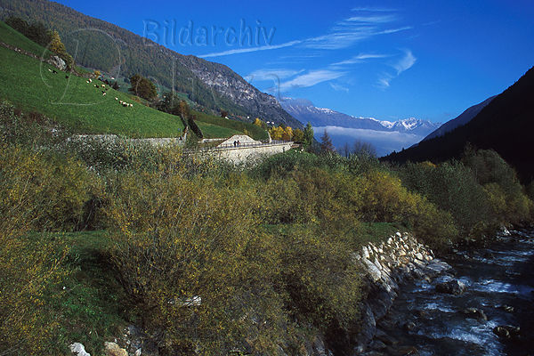 Plimabach Berglandschaft Panorama Sdtirol Fluwasser Berghnge Landwirtschaft im Martelltal