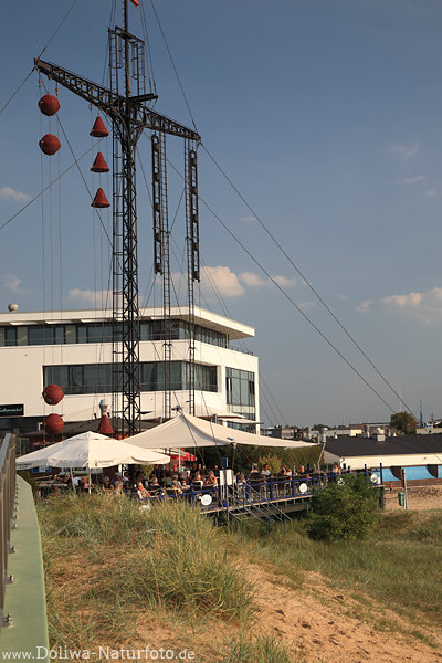 Bremerhaven Wasserstandsanzeiger Mast ber Strandcaf Seelust Foto am Weser-Strandbad