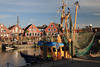 Neuharlingersiel Krabbenkutter Foto Netze Schiff Port in Ostfriesland Fischerdorf am Meer