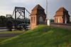 Kaiser-Brücke-Tor Turmhäuschen Foto Wilhelmshaven Jadekanal Strasse Grünufer Bild