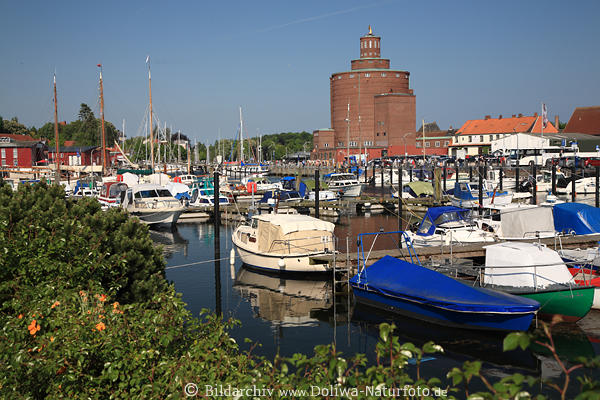 Eckernf�rde Hafenbild Rundturm Port Panorama Wasserboote Ankerplatz Landschaftsfoto