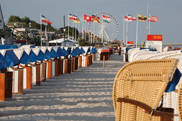 Strandkorbidyll Ostseebad Grömitz Ferien in Sonnenschein Foto 230563 Meerstrand Landschaftsbild