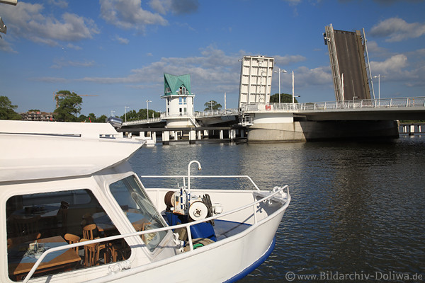 Aqudukt Panorama Foto Ellenberg-Brcke hochgeklappte Fahrbahnen ber Kappeln Schleiwasser