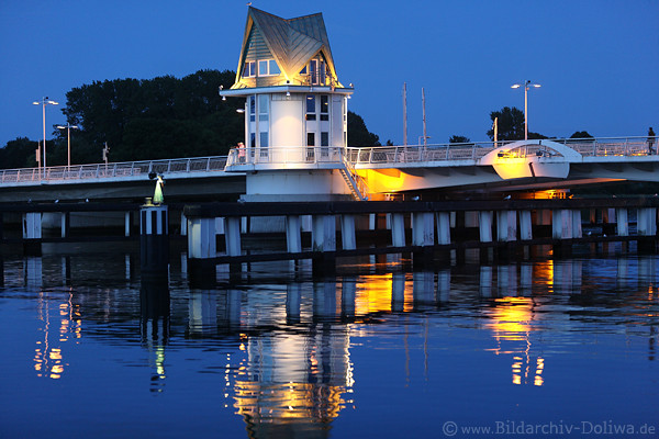 Schleibrücke-Nachtfoto Kappeln Fjordwasser Lichter Spiegelung Romantik Reisebild