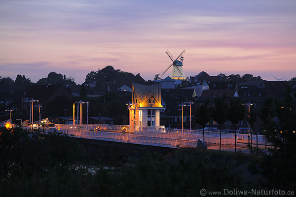 Windmhle Kappeln Brcke Nachtfoto Schlei-Aqudukt Laternenlicht Dmmerungsbild