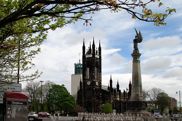 Newcastle Church of St Thomas & City-Council Stadtrat
