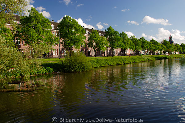 Amsterdam Frhling am Wasser grne Allee Landschaft Bume am Fluss