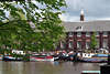 Hermitage Amsterdam Wohnboote in Amstel Wasserkanal Fotografie
