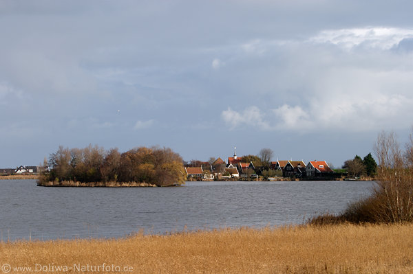 Uitdam Dorf Wasserlandschaft am Markermeer Nordholland Niederlande