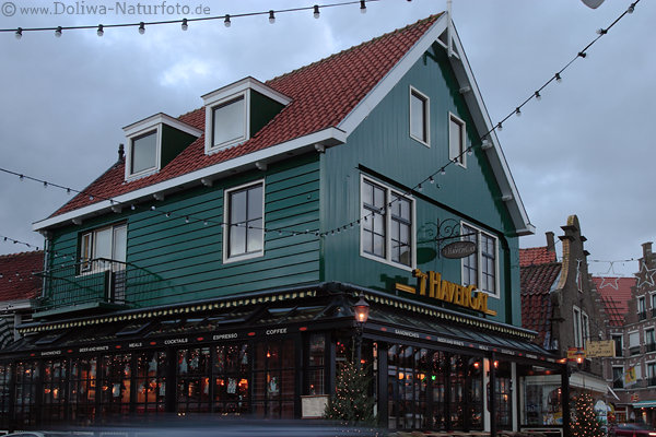Volendam Holzhaus Koffee-Beer Wine-Snack-Shop & Bar in Hafenstrasse