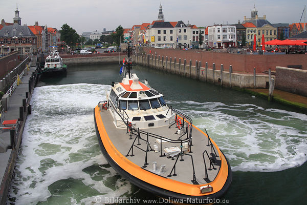 Vlissingen City Landschaft Hafen Wasserbecken Schiff Pilots Stadtblick Foto