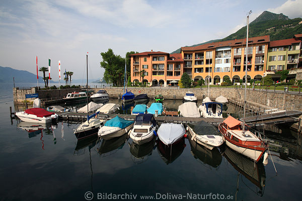 Cannero Riviera Yachthafen Boote Hotelhuser Maggiore-See Wasser Berge Landschaft
