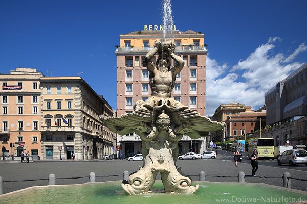 Rom Piazza Barberini Neptun-Brunnen Fontana Tritone Wasserfontne