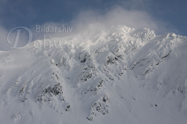Berggipfel Schneezauber in Fogarascher Gebirge Winter Bergwelt