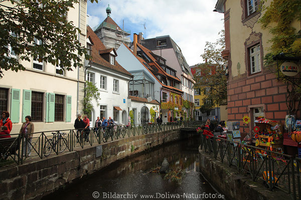 Fischerau Freiburg Gasse am Bach